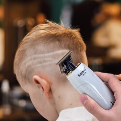 Tondeuse à cheveux sans fil coupe 0 mm – KEMEI